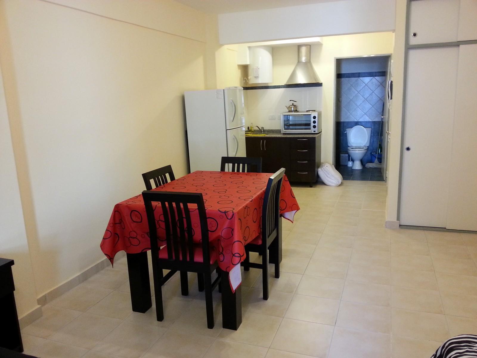 Monoambiente con balcon, FRENTE AL HOSPITAL ITALIANO — foto 2