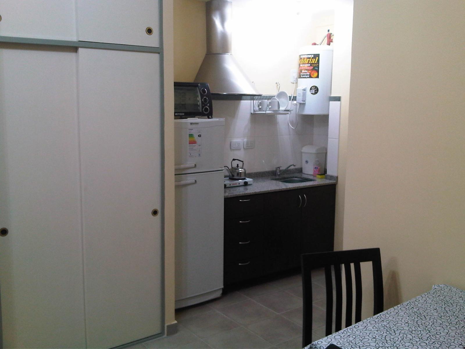 Monoambiente Frente al Hospital Italiano — foto 4