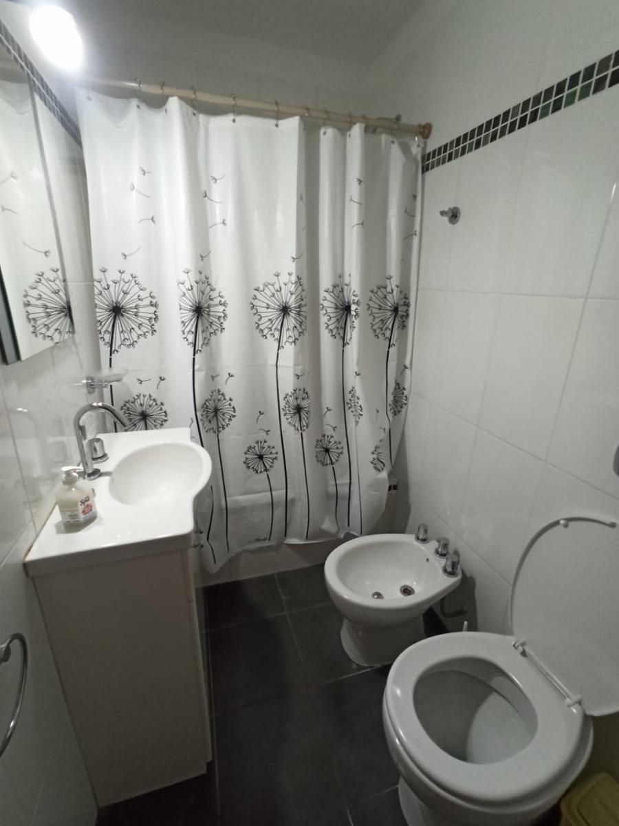 Monoambiente muy amplio a 50mts del Hospital — foto 2
