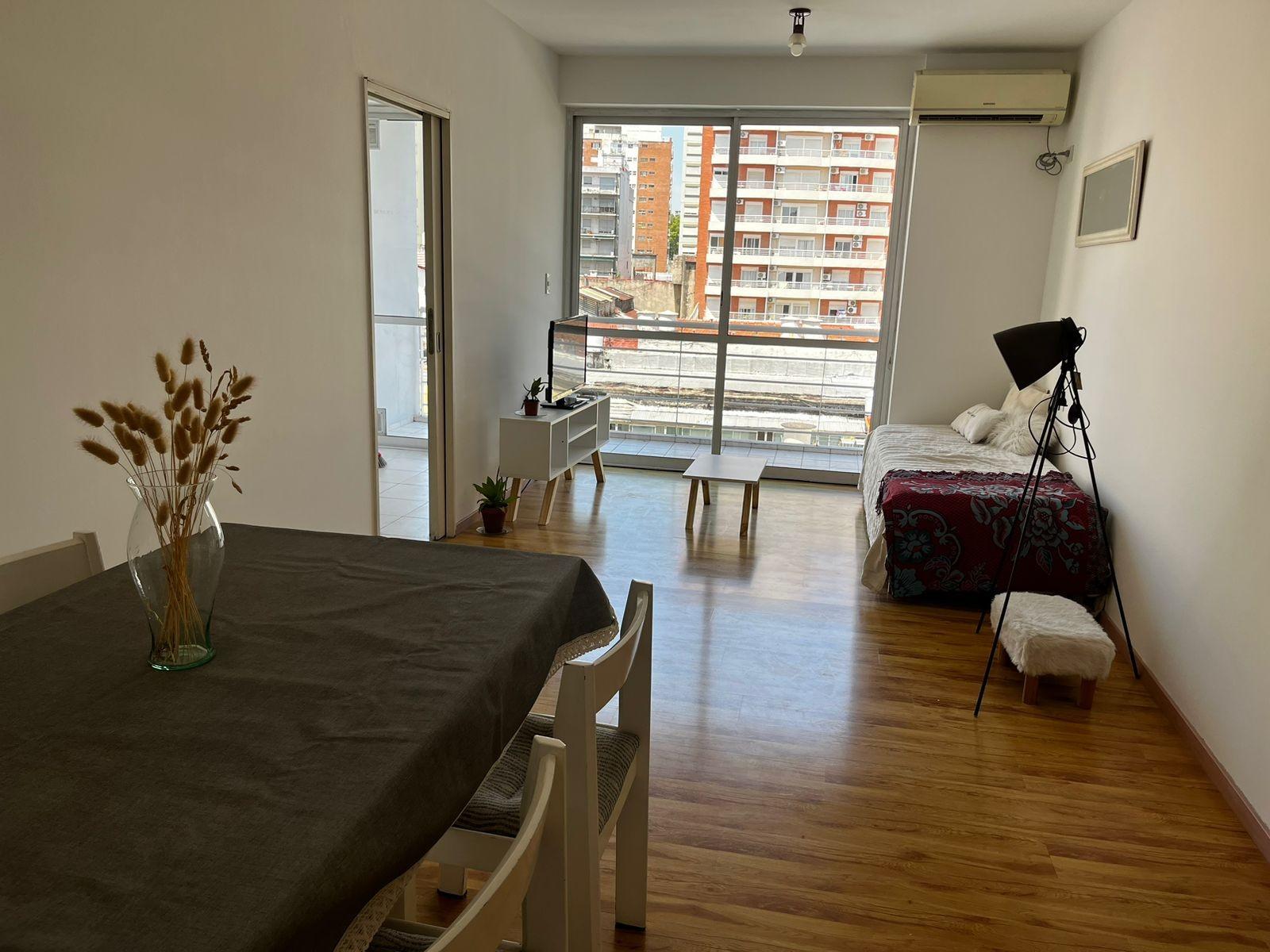Departamento 2 Amb a 100 mts del Hospital Italiano