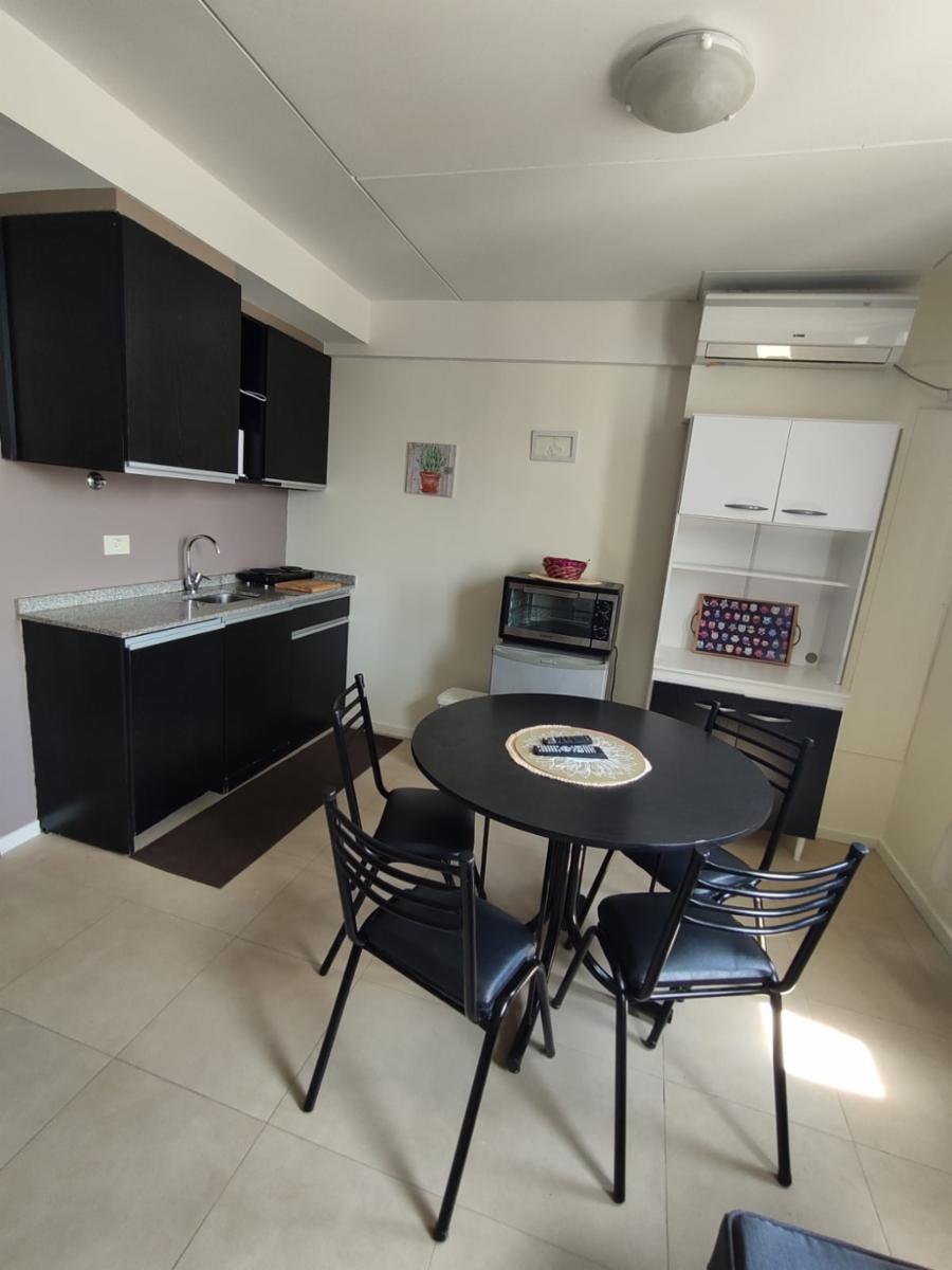 Departamento de 3 Amb en Duplex Fte al Hospital Italiano - 3