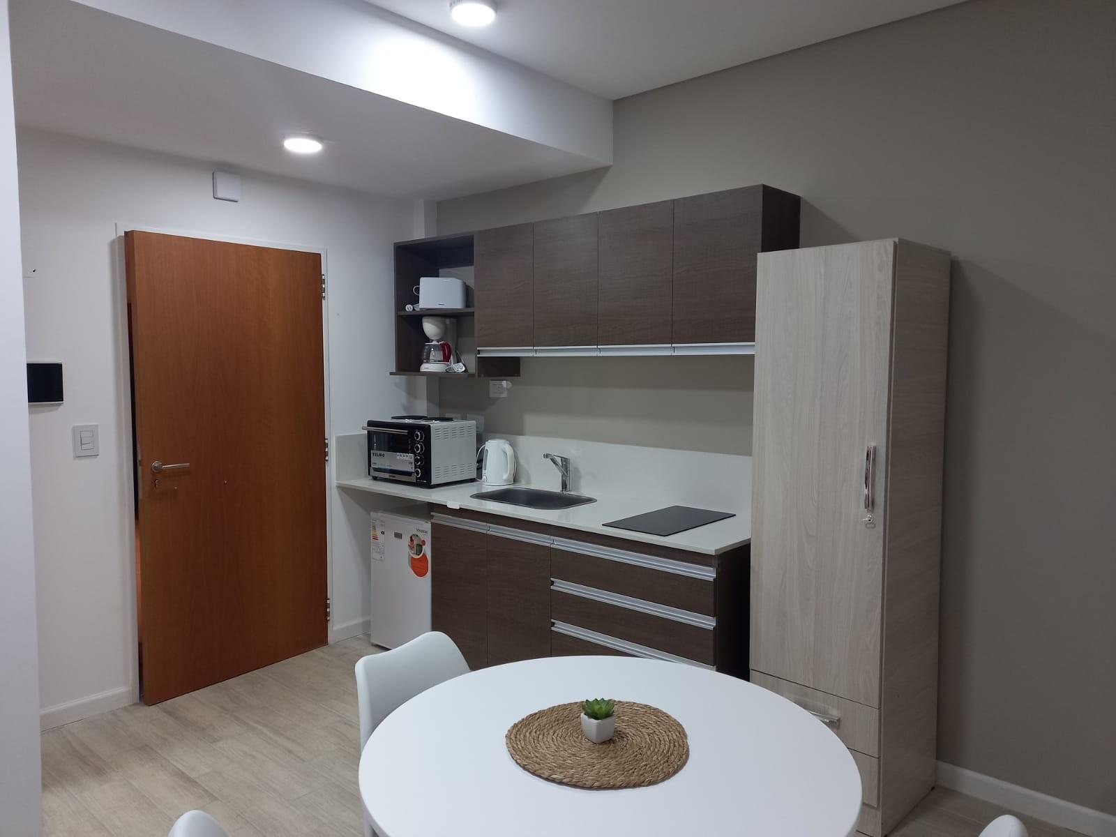 monomabiente con balcon a metros del Hospital Italiano — foto 8