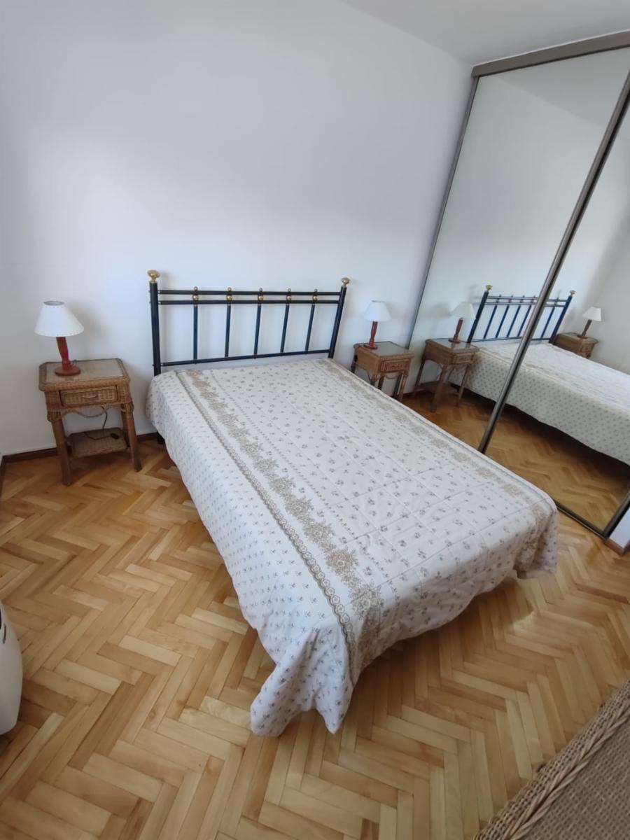 Depto dos dormitorios con balcon piscina — foto 3