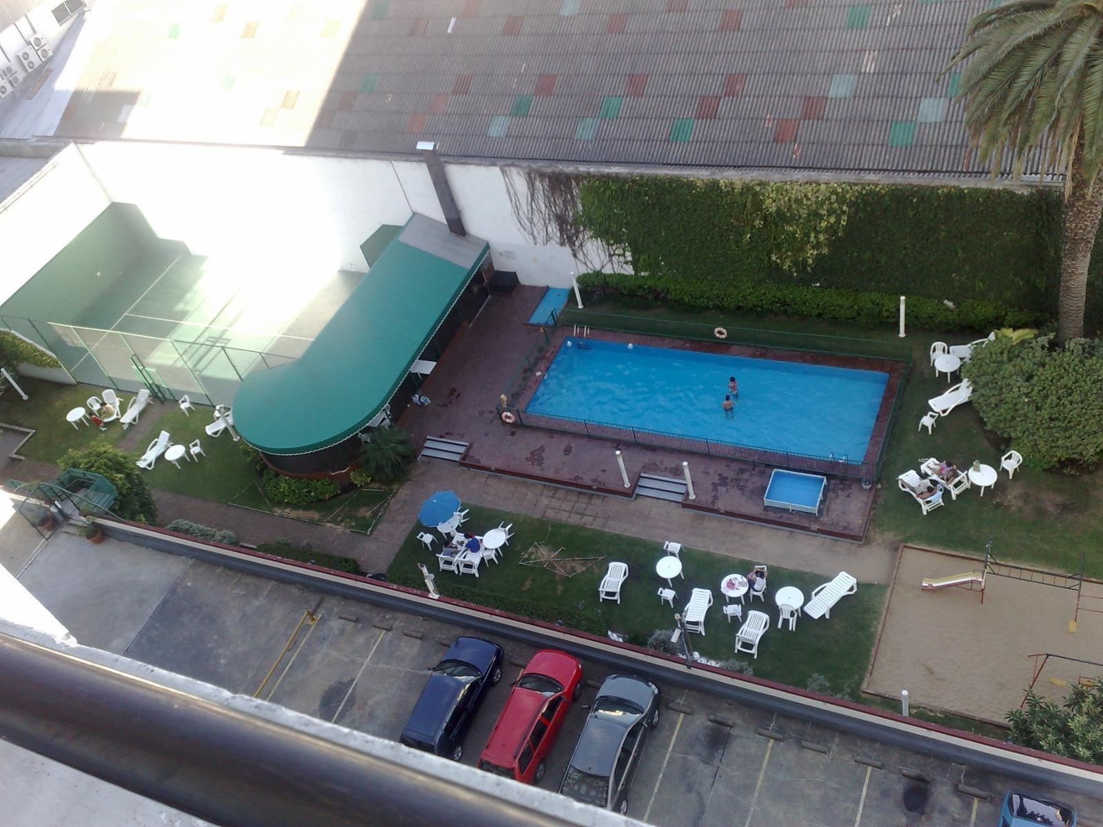 Depto dos dormitorios con balcon piscina — foto 10
