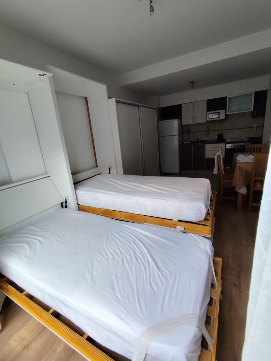 MONOAMBIENTE A 50 MTS DEL HOSPITAL ITALIANO — foto 4
