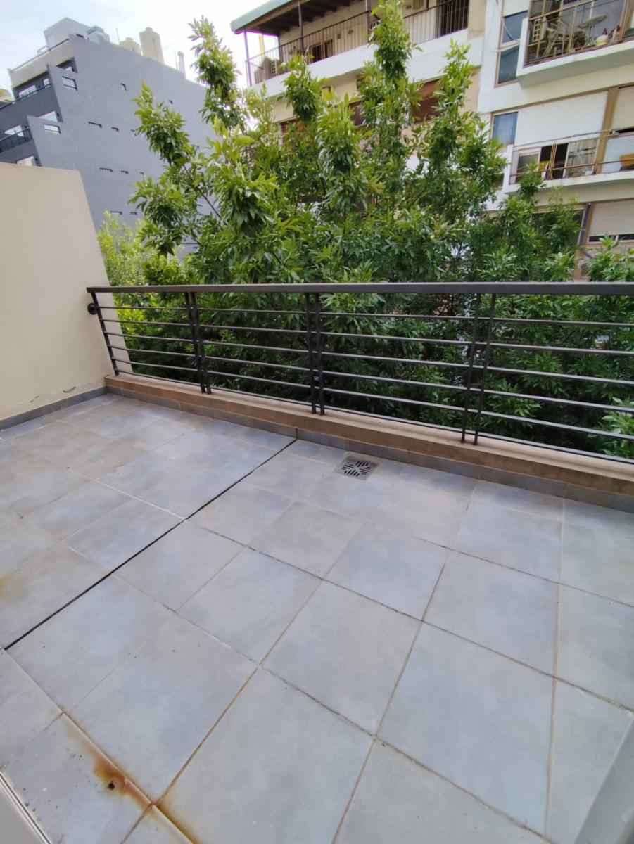MONOAMBIENTE A 50 MTS DEL HOSPITAL ITALIANO — foto 6