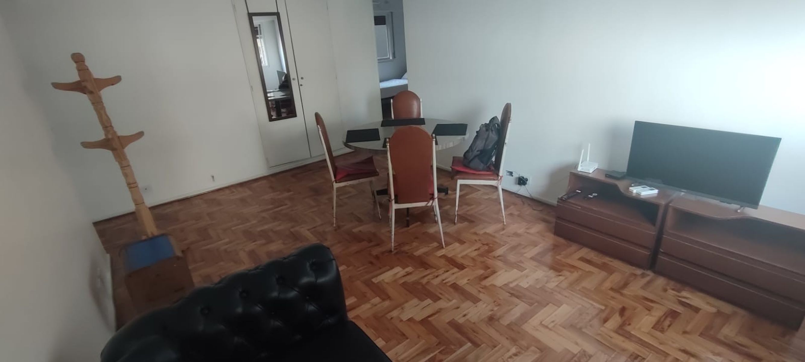 Departamento de 3 amb a media cuadra del Hospital italiano