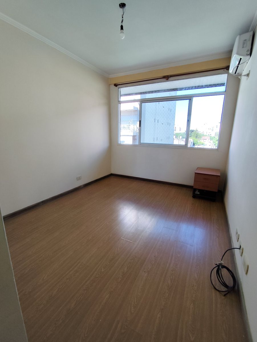 Alquiler Amplio depto de 2 amb con Balcon aterrazado - 9