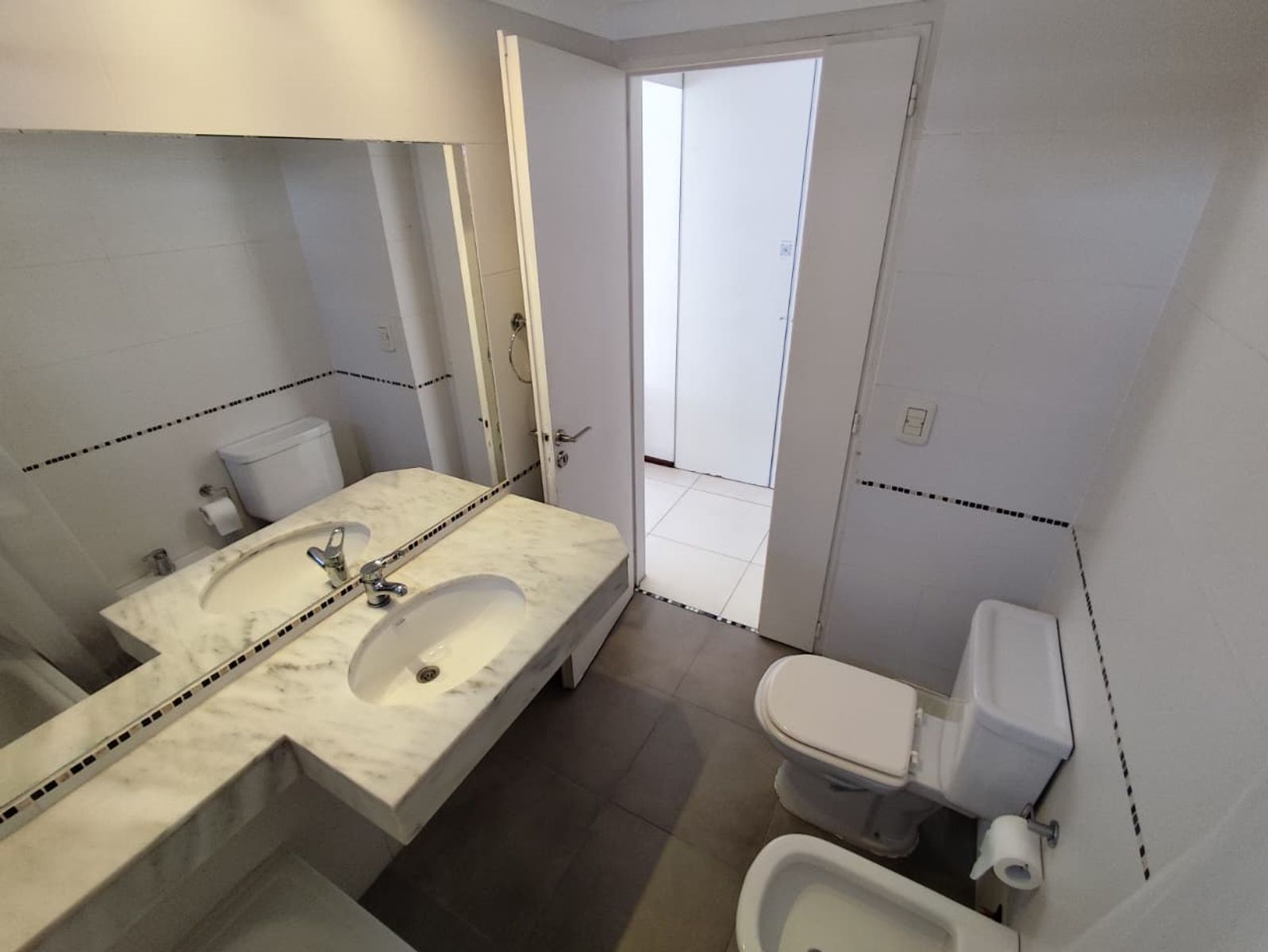 AMPLIO MONOAMBIENTE A METROS DEL HOSP ITALIANO — foto 8