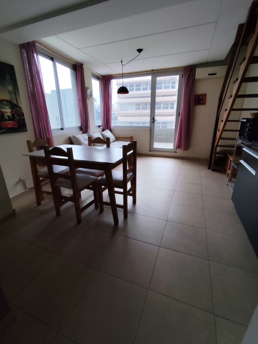 Departamento De 3 Amb En Duplex Con Terraza Propia 2 Baños Edificio De Categoria Frente Al Hospital Italiano - 3