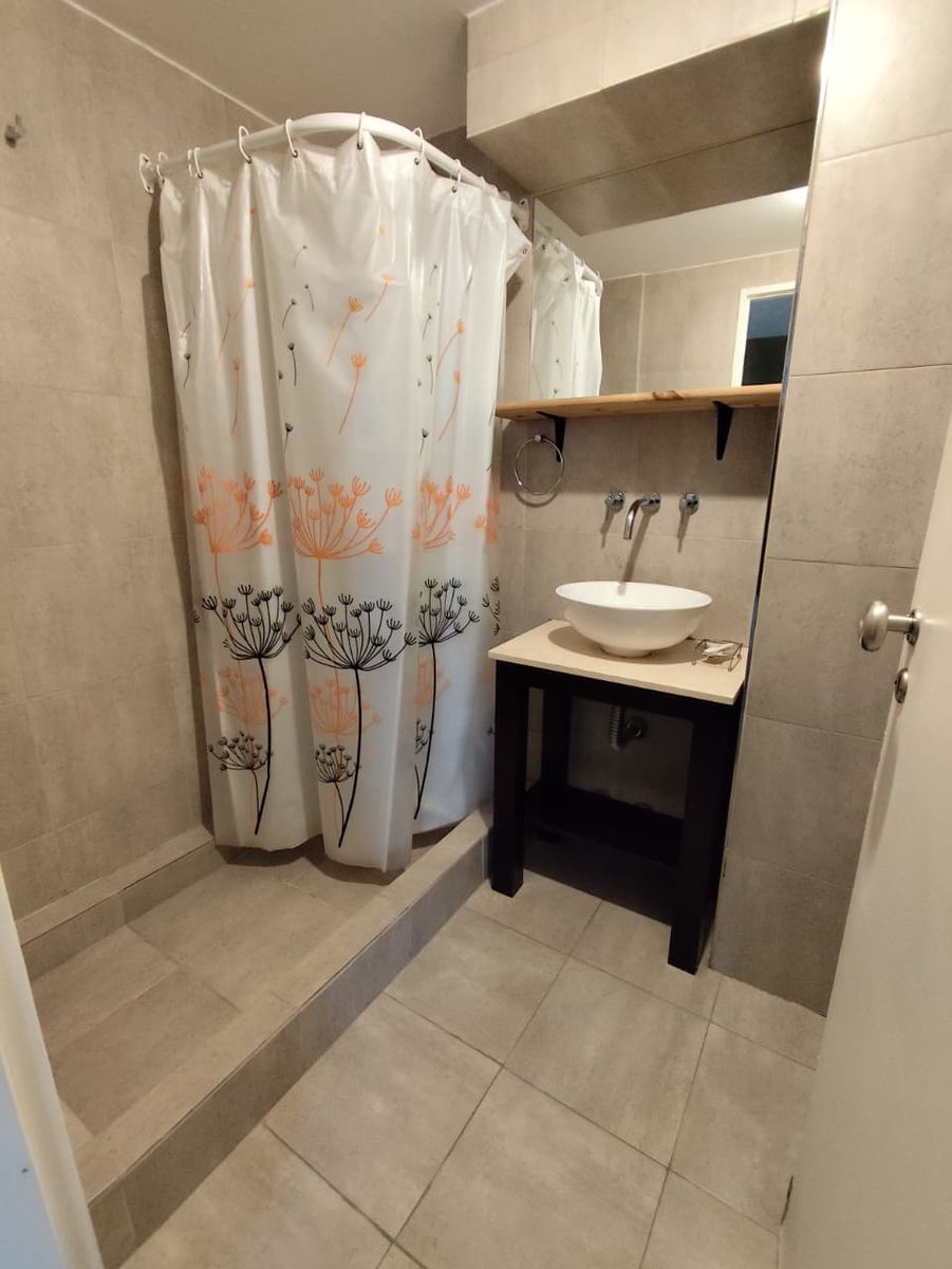 Departamento De 3 Amb En Duplex Con Terraza Propia 2 Baños Edificio De Categoria Frente Al Hospital Italiano - 7