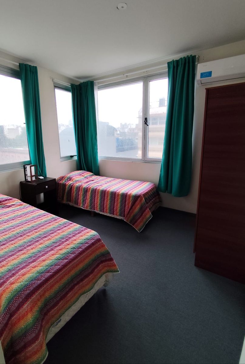 Departamento De 3 Amb En Duplex Con Terraza Propia 2 Baños Edificio De Categoria Frente Al Hospital Italiano - 9