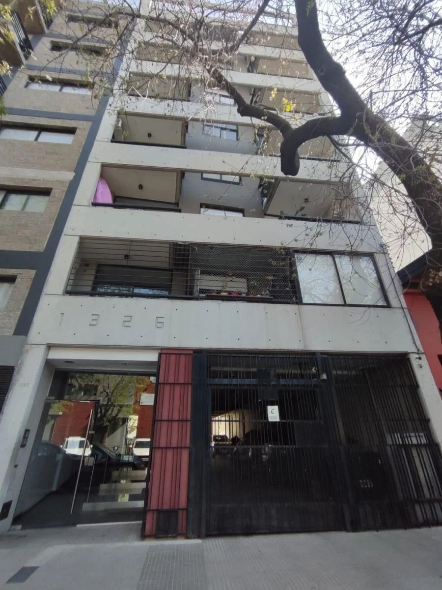 ALQUILER AMPLIO MONOAMBIENTE EN VILLA CRESPO - 1
