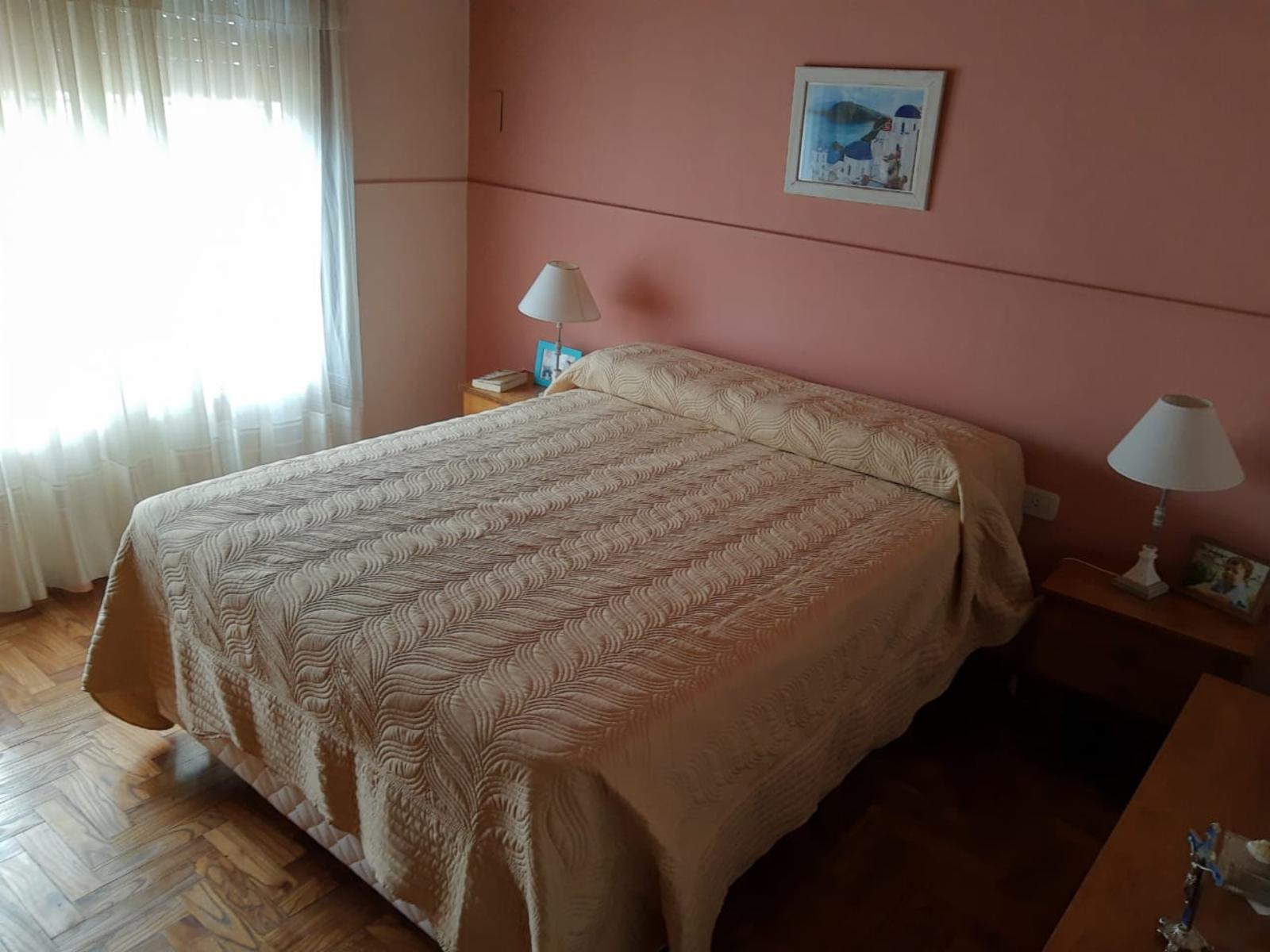 Casa calle 100, zona Av. Mitre — foto 5