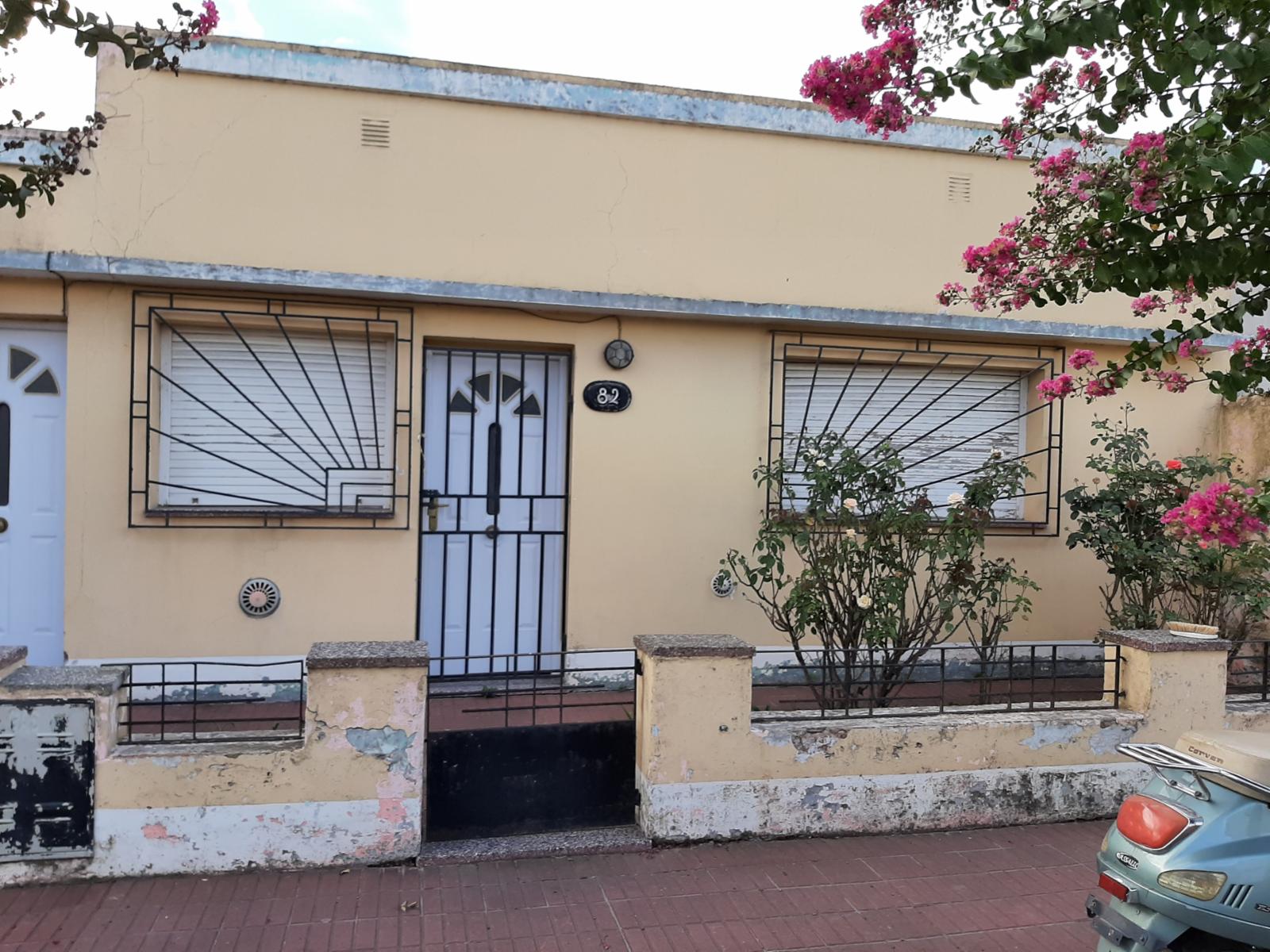 Propiedad con posibilidad de ampliación, refacción, etc. sobre terreno de 10 x 33,3