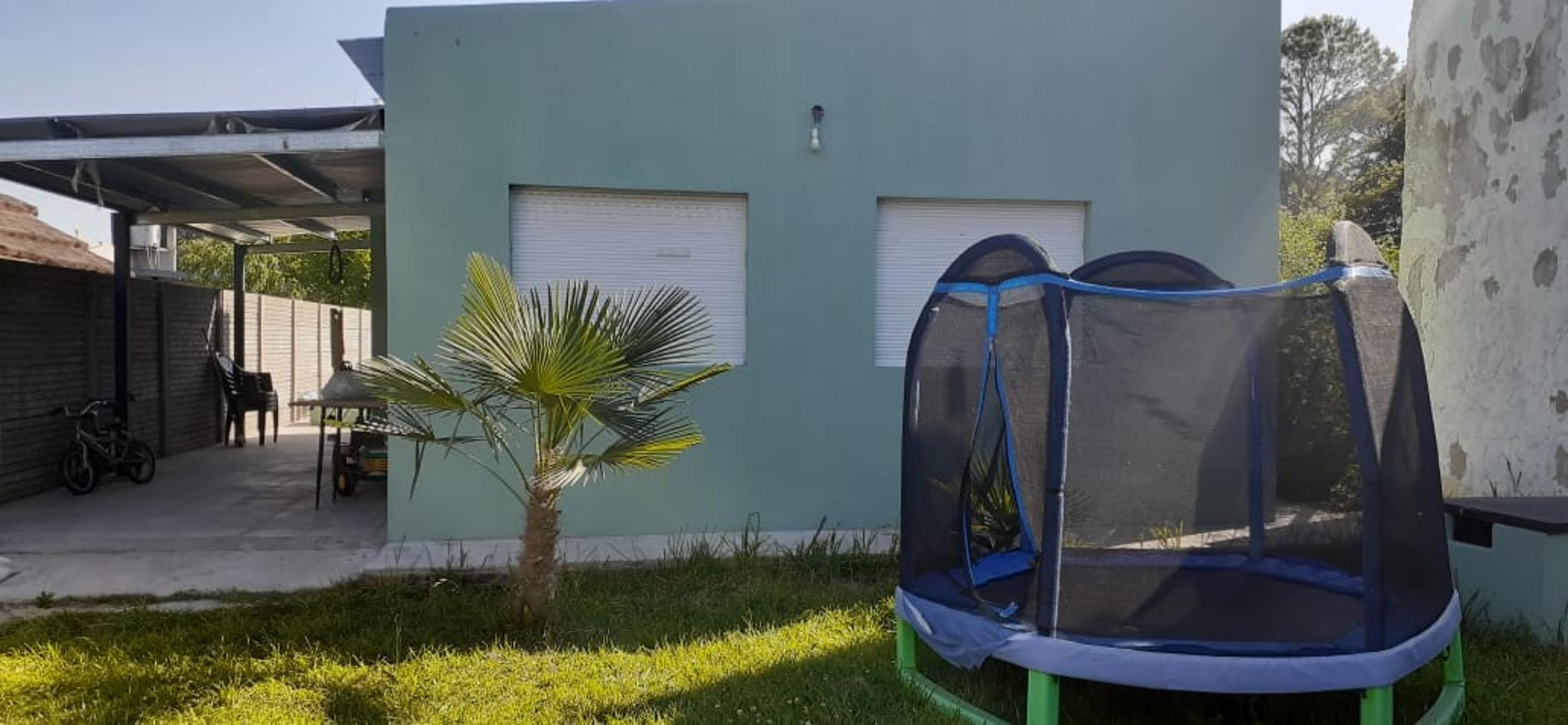 Casaquinta ubicada en zona Av de Tomaso - 2