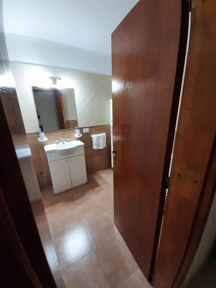 Dùplex en zona Pza. Belgrano, Construcción de calidad, excelente estado — foto 6