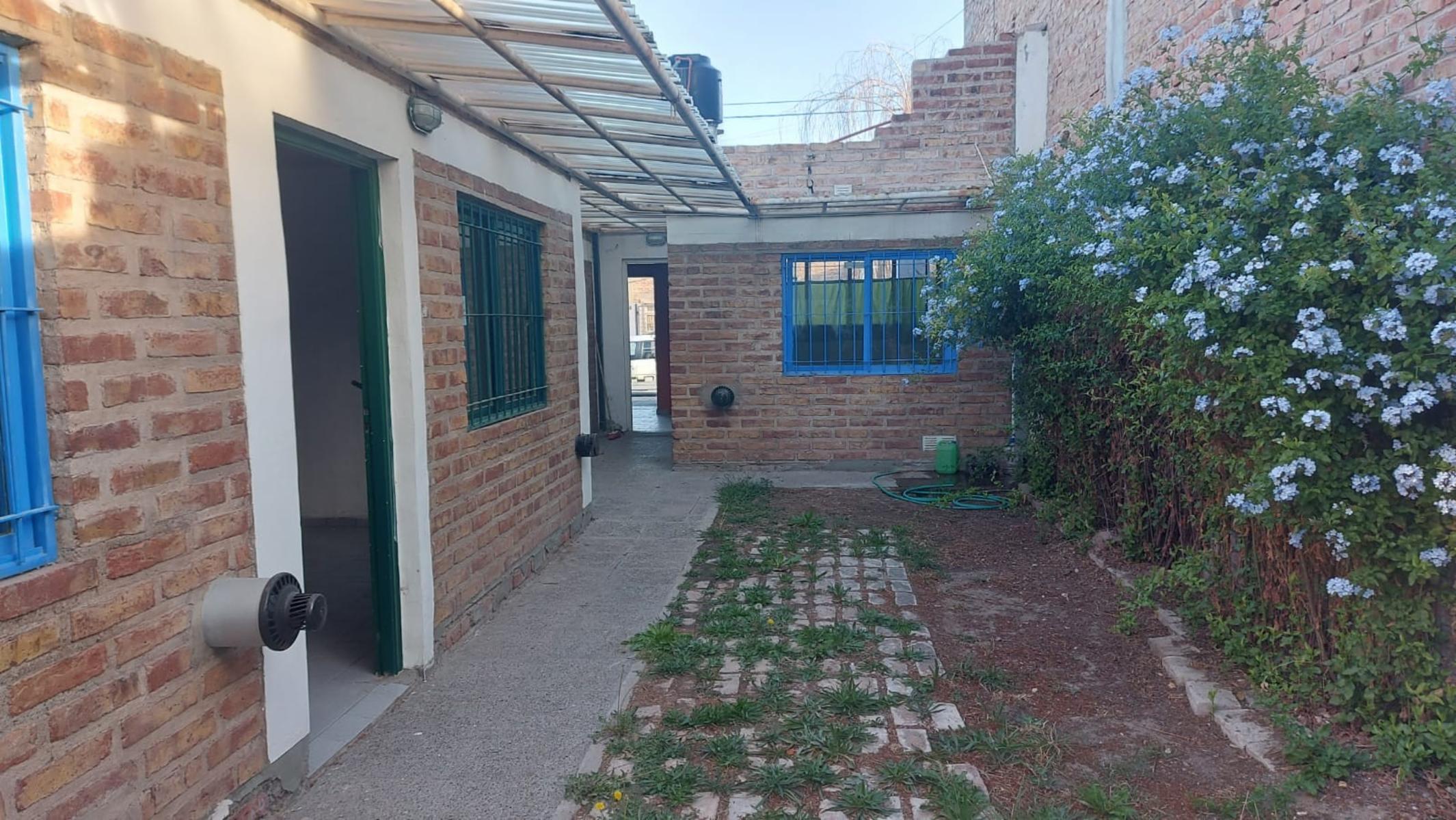 INDEXA VENDE INSTITUTO EN BARRIO SILVETTI - 4