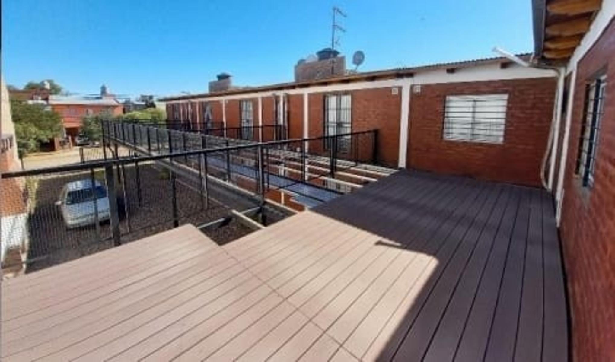Vendo o Permuto Hermoso Complejo de 6 Unidades excelente ubicación en Las Grutas - 2