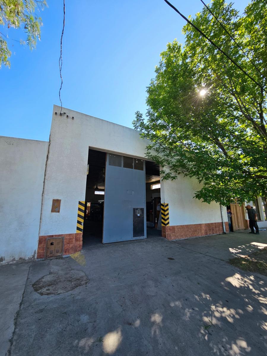 GALPON EN VENTA, BARRIO BAGLIANI - 2