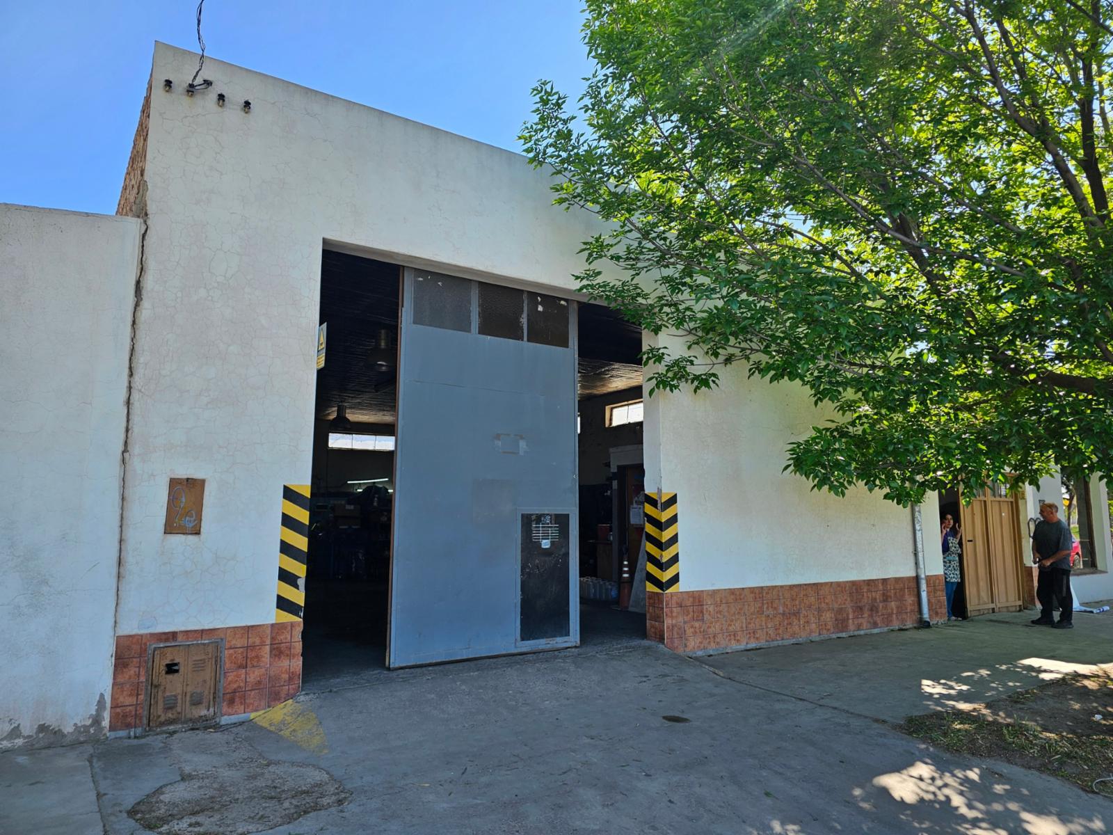 GALPON EN VENTA, BARRIO BAGLIANI - 3