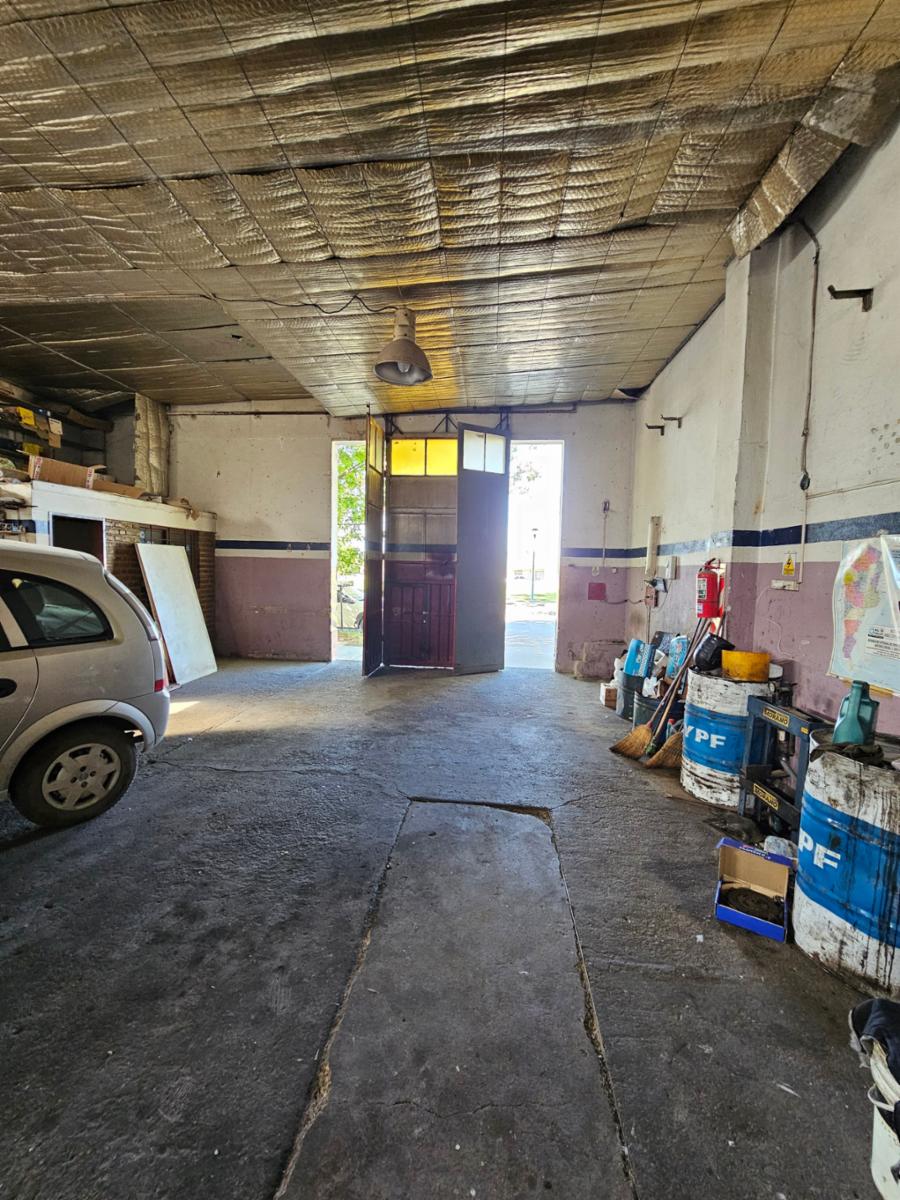 GALPON EN VENTA, BARRIO BAGLIANI - 12