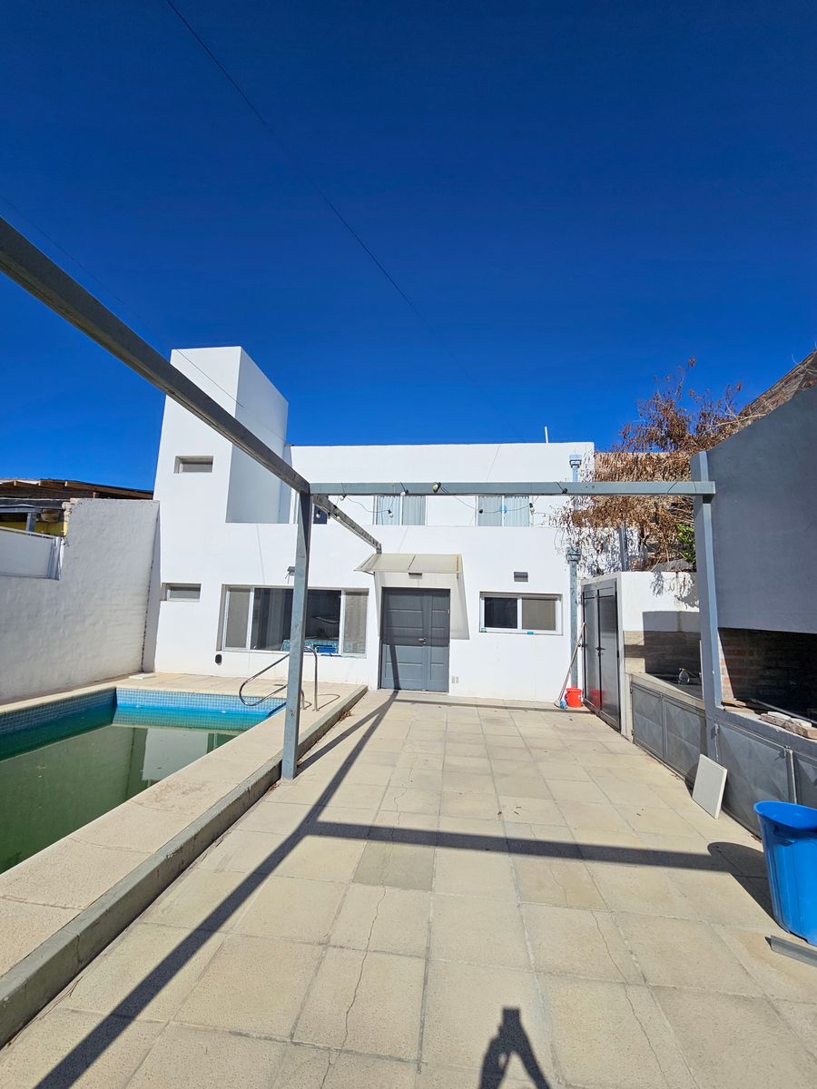 INDEXA VENDE CASA CON PISCINA CLIMATIZADA — foto 2