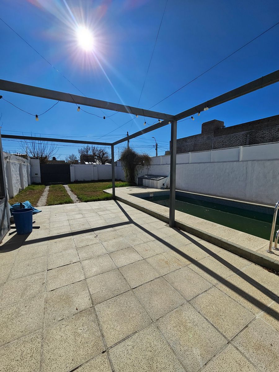INDEXA VENDE CASA CON PISCINA CLIMATIZADA — foto 3