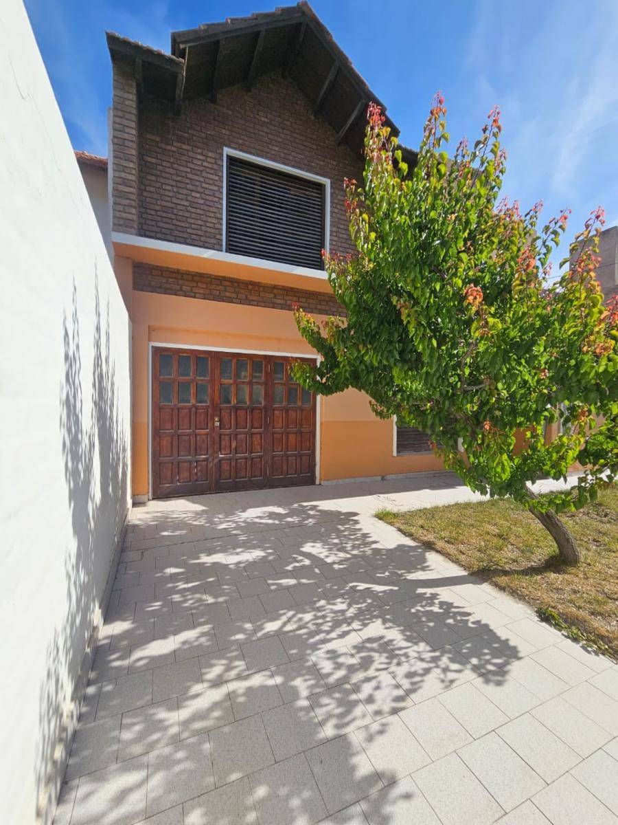 Casa 2 plantas - 4 dormitorios - Ayala y Damas Patricias — foto 8