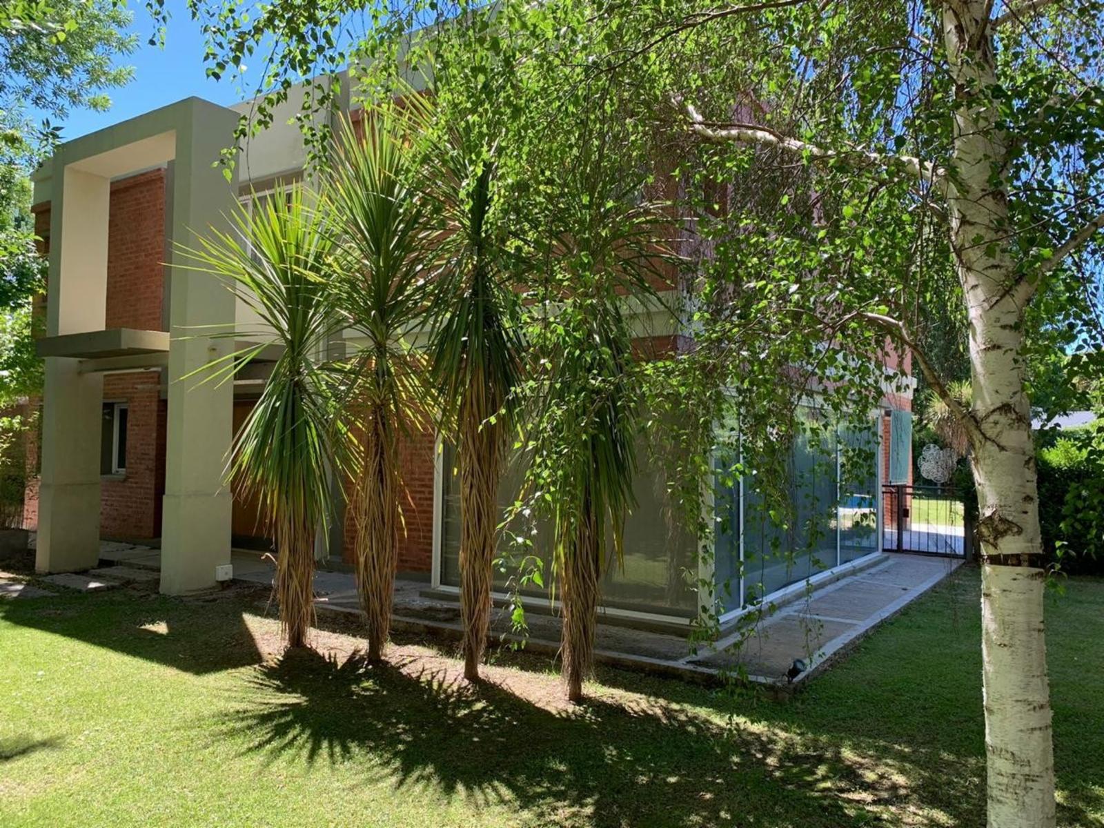 Casa Villa del Sol, con quincho y pileta — foto 2