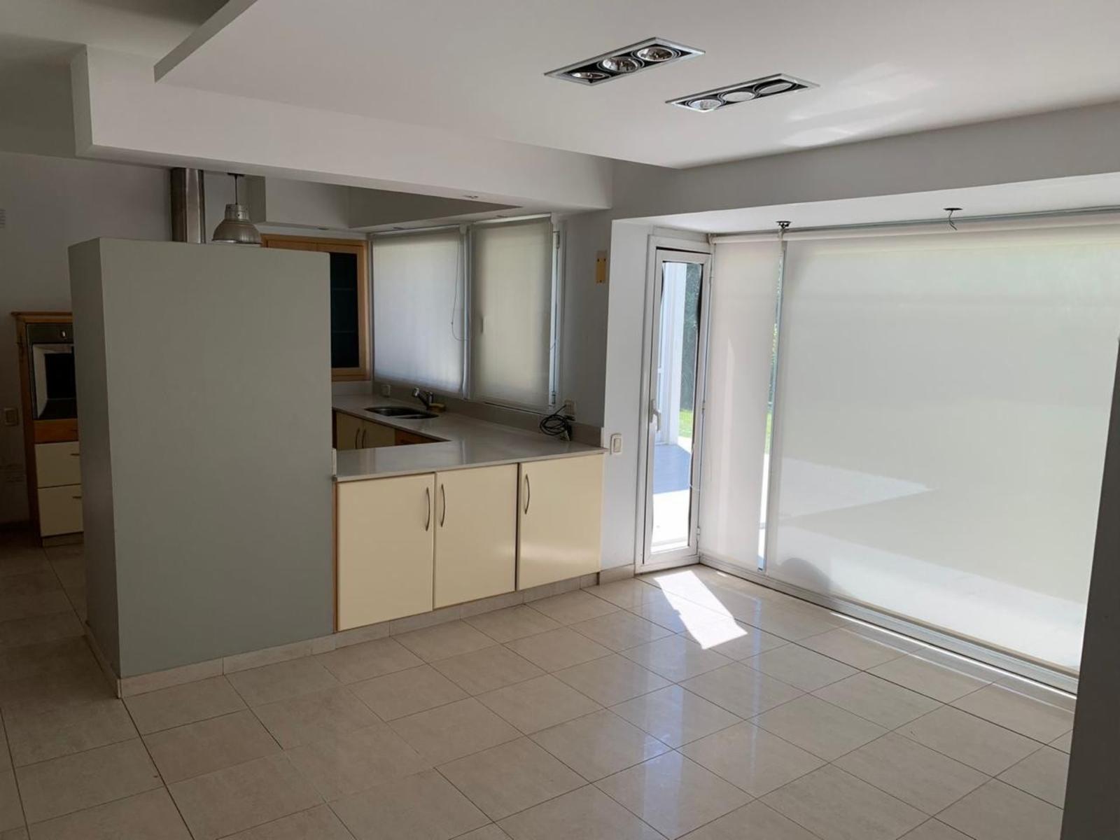 Casa Villa del Sol, con quincho y pileta — foto 4