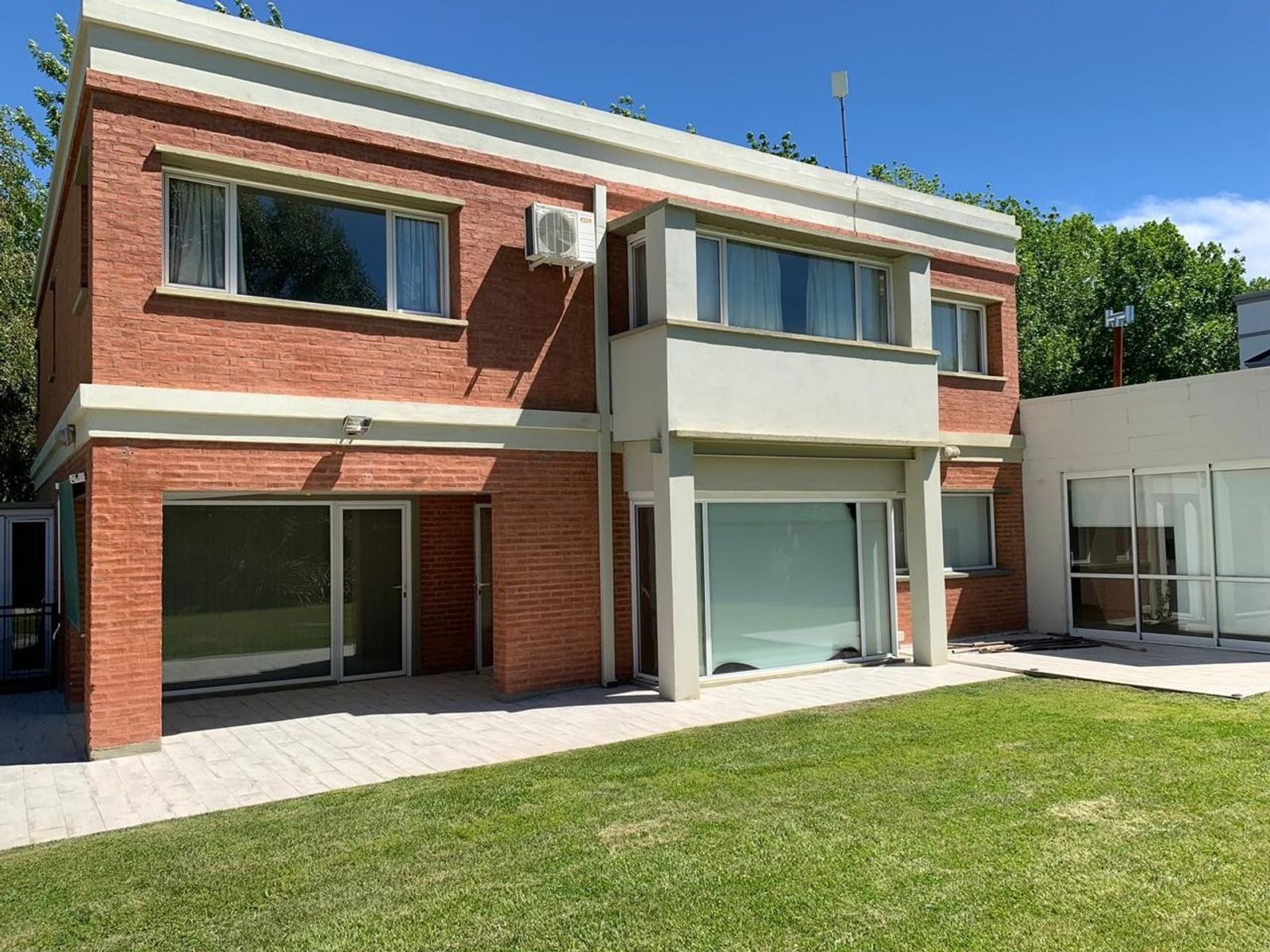 Casa Villa del Sol, con quincho y pileta — foto 9