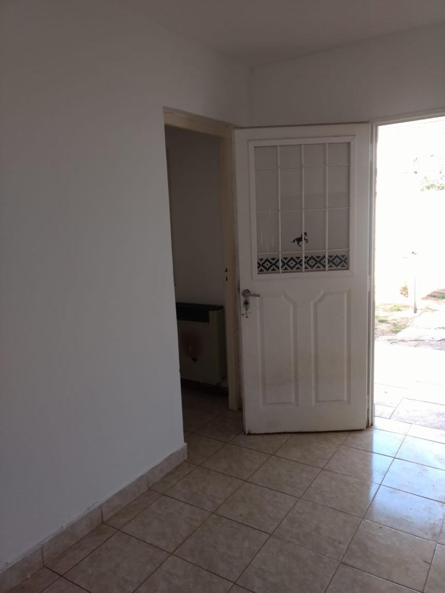 Casa con dpto en el fondo. Junín. — foto 11
