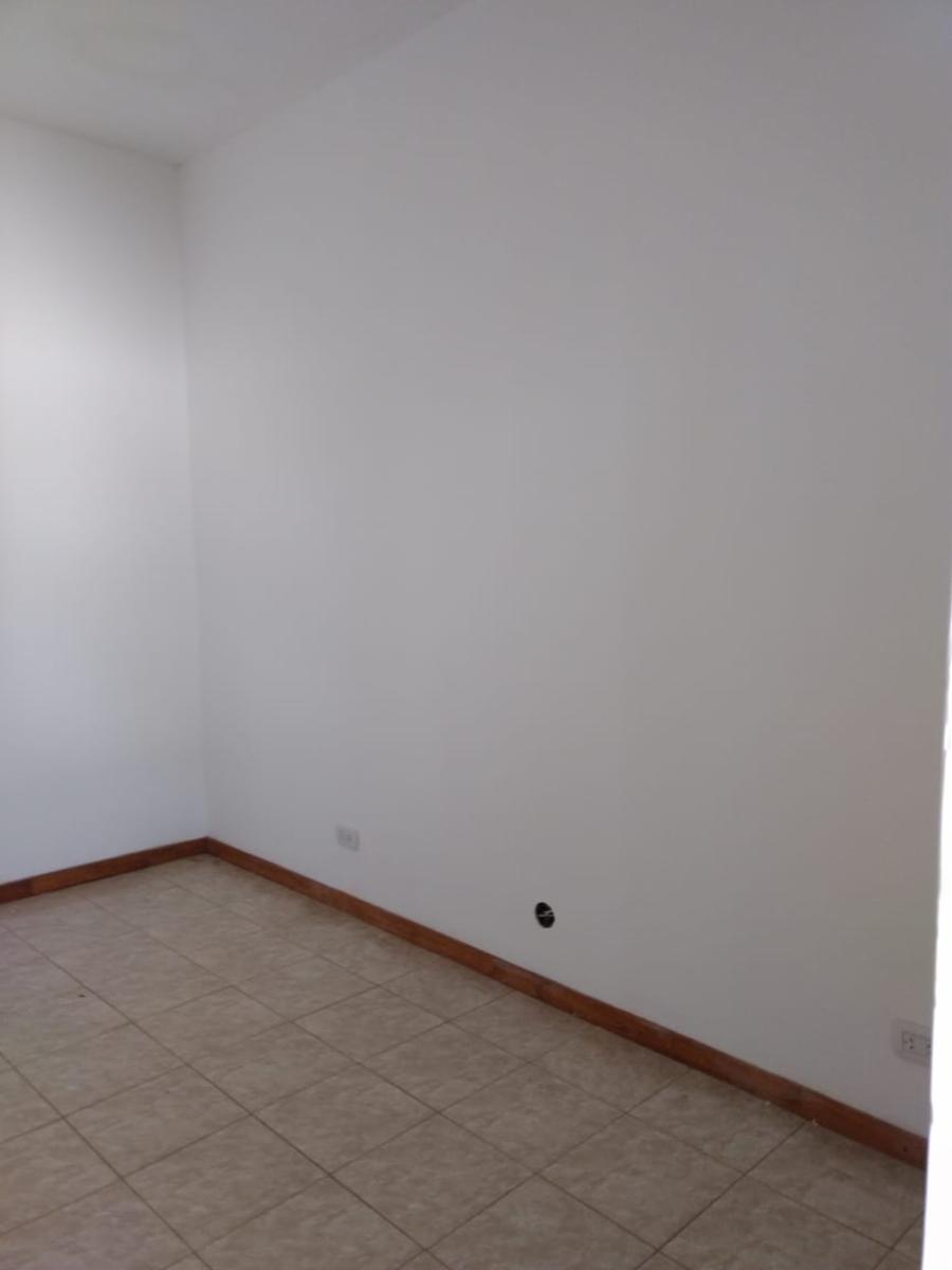 Casa con dpto en el fondo. Junín. — foto 13