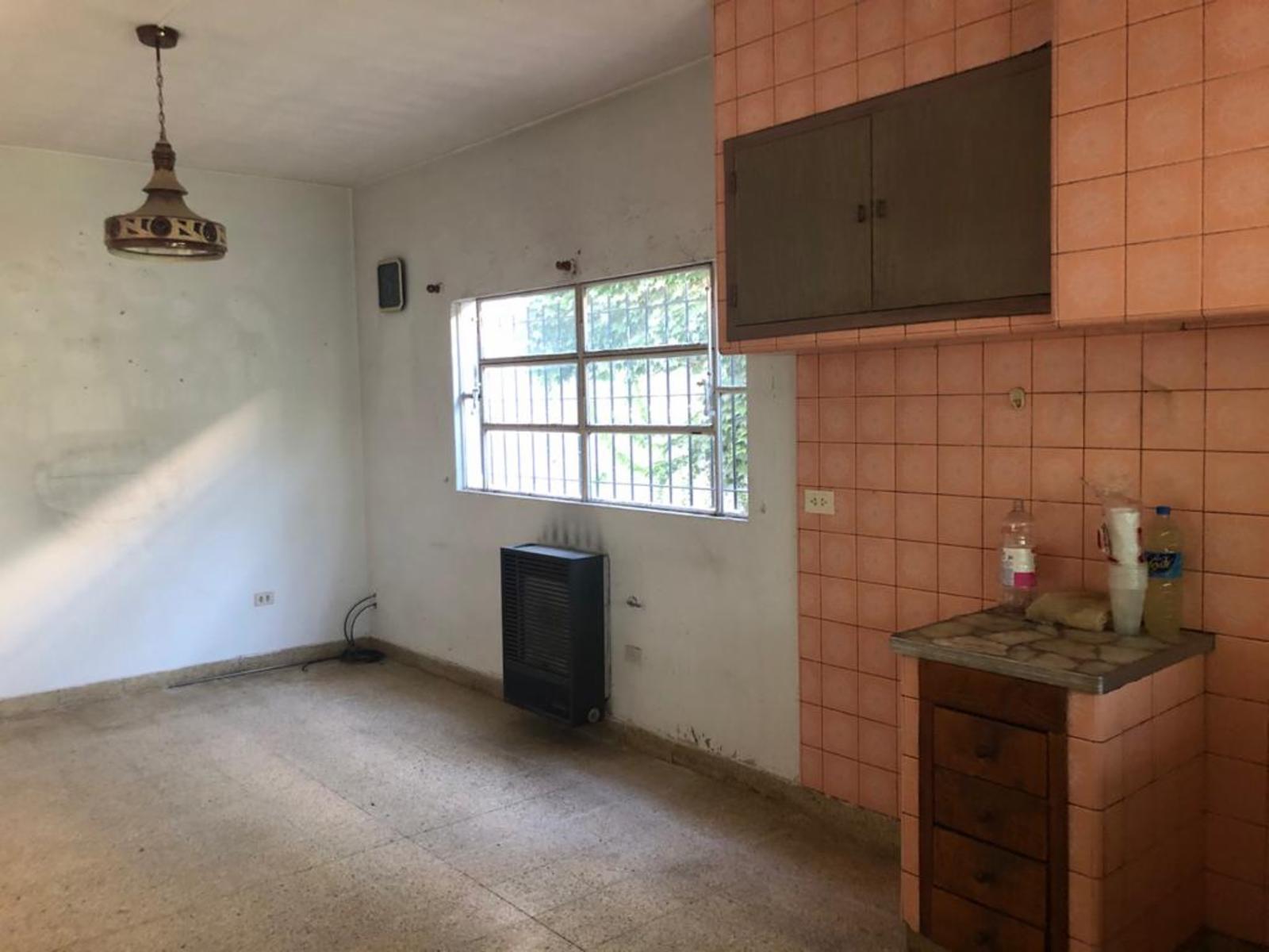 Excelente casa a la venta en Alemania 150. Junín. — foto 6