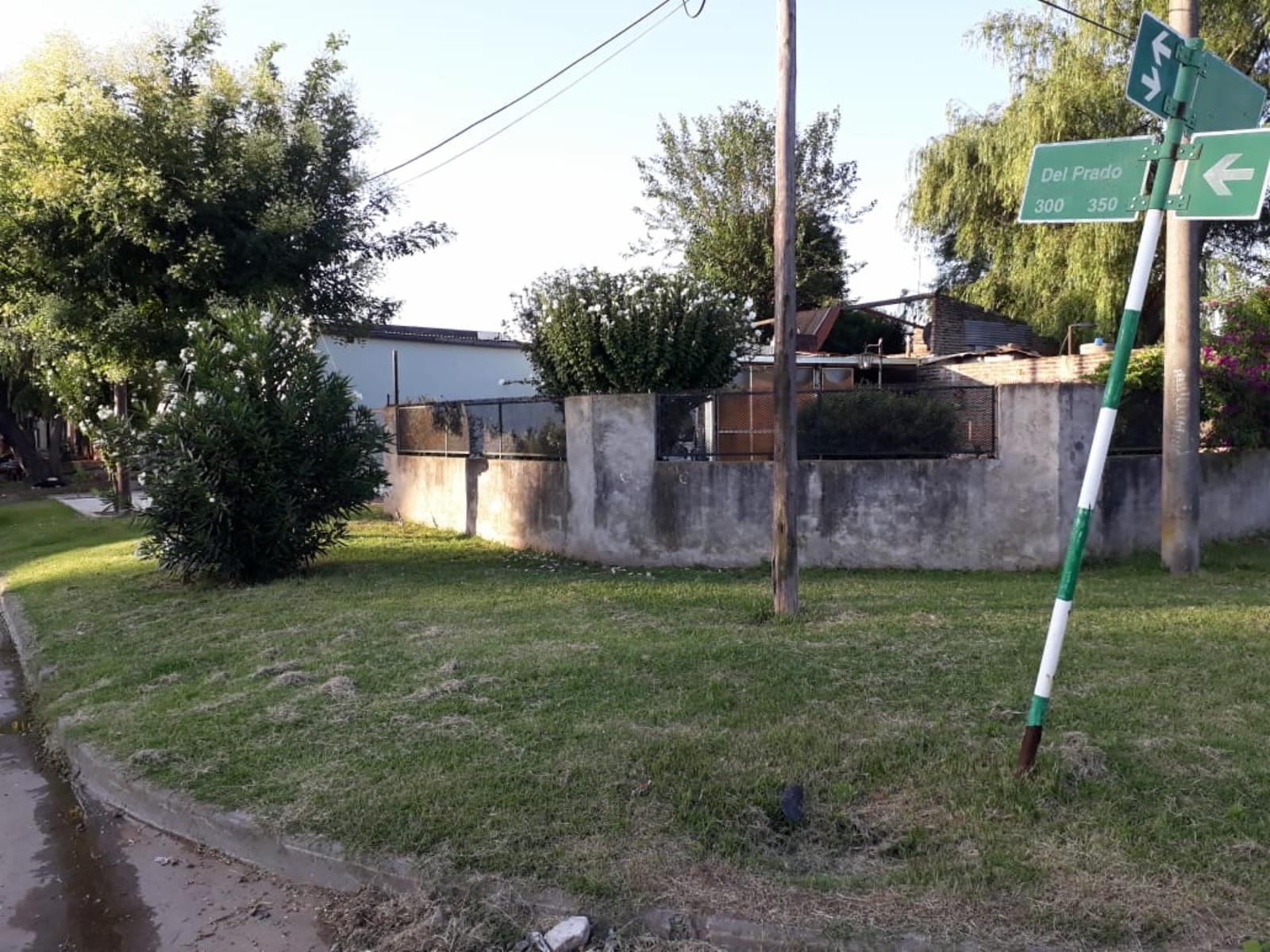 Modesta casa en Junín se PERMUTA por menor propiedad. — foto 3