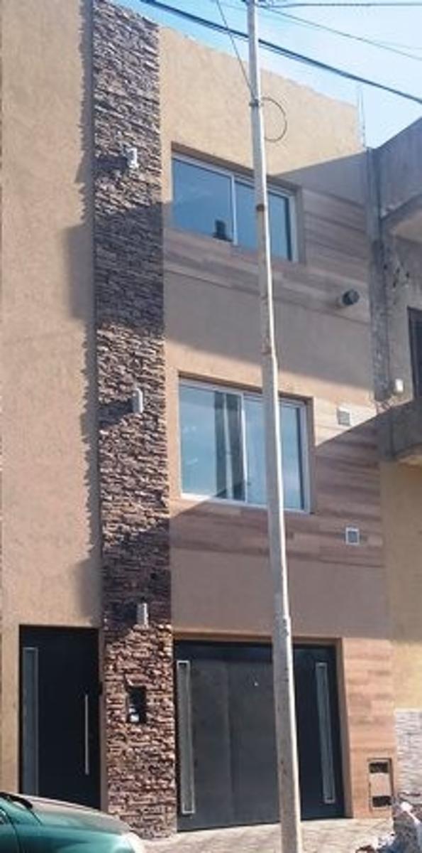 Excelente Triplex a estrenar con detalles de categoría. sup. aprox. 245m2