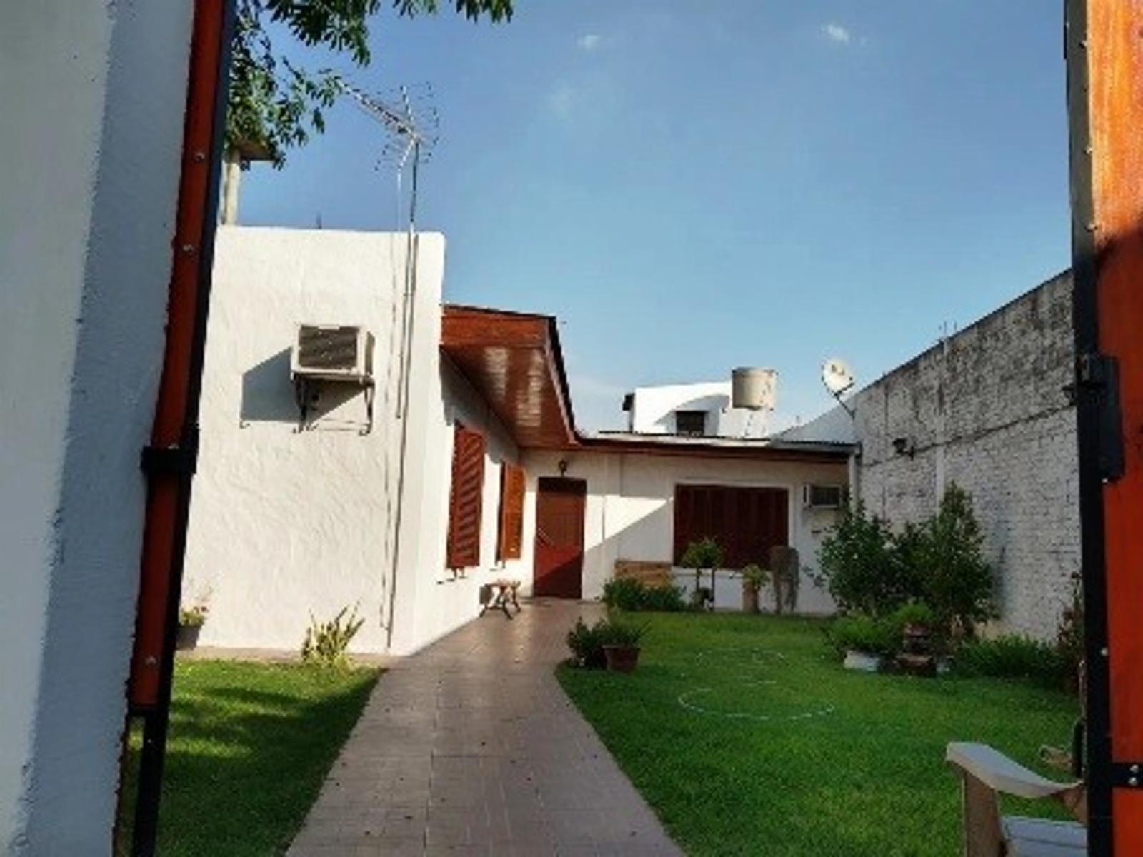 Galpon + vivienda en Esteban Echeverría - 9