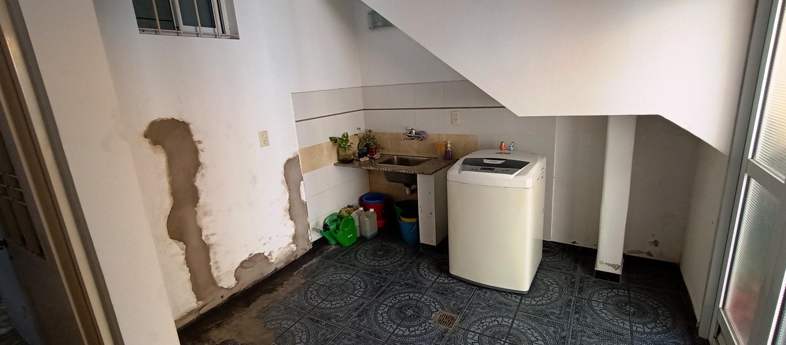 Excelente Casa Multifamiliar en Villa Luzuriaga. — foto 9