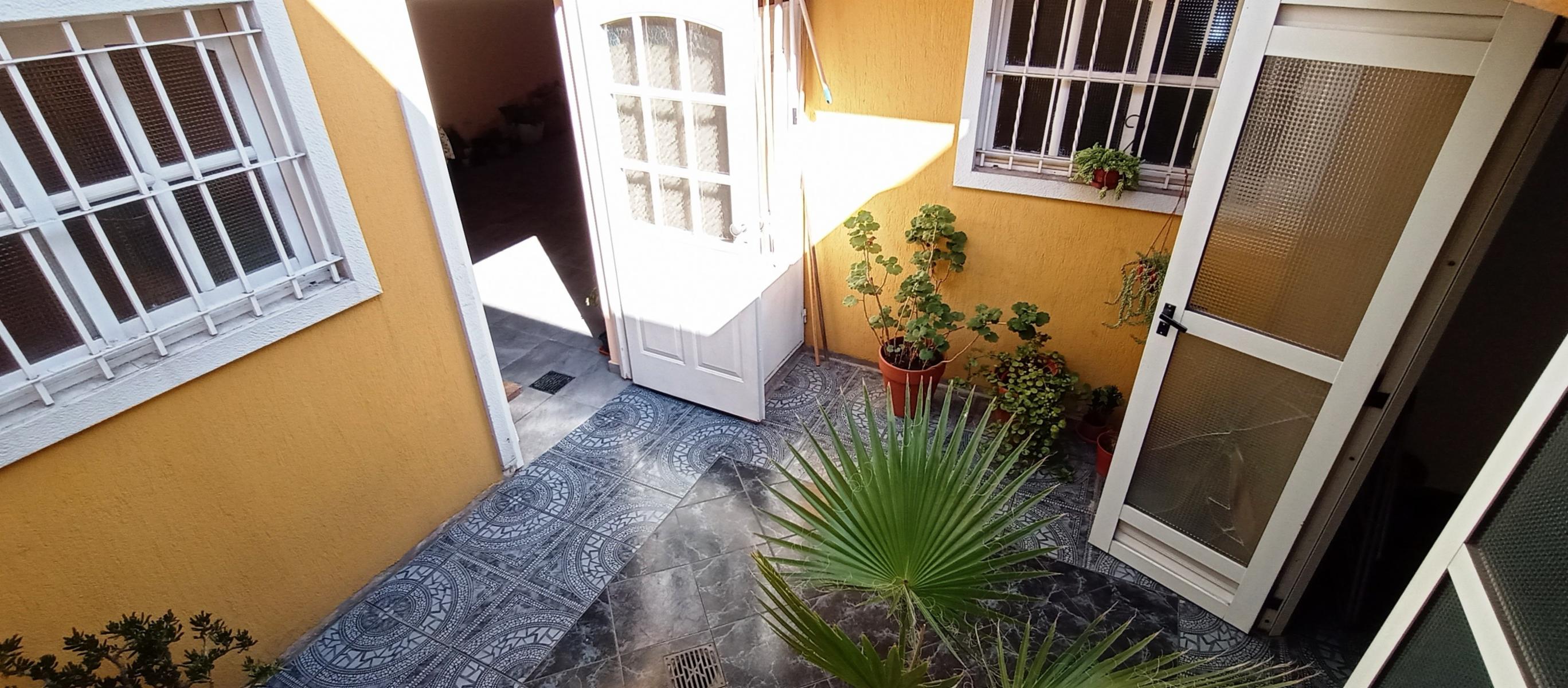 Excelente Casa Multifamiliar en Villa Luzuriaga. — foto 11