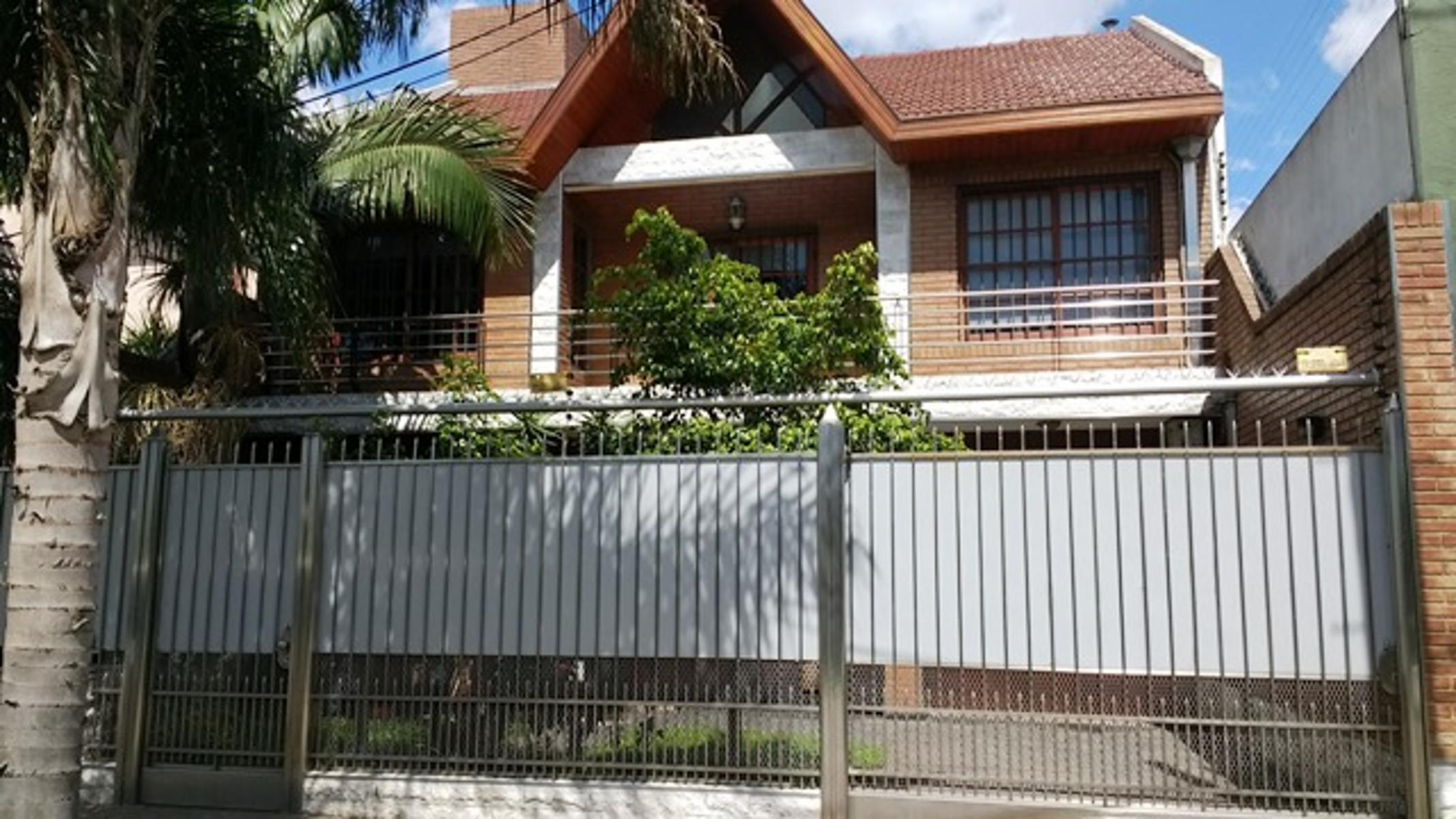 Excelente Chalet con detalles de categoría en san justo . RETASADO OPORTUNIDAD. VENTA URGENTE
