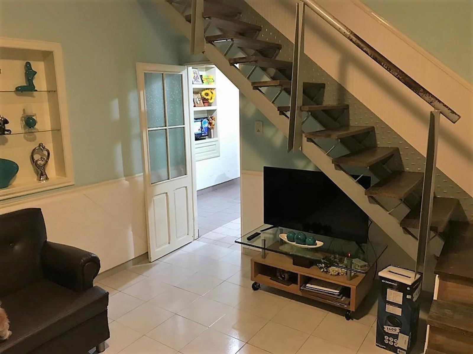 Casa de 3 ambientes con cochera y quincho. — foto 4