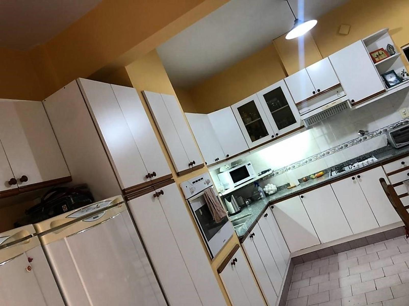 Casa de 3 ambientes con cochera y quincho. — foto 6
