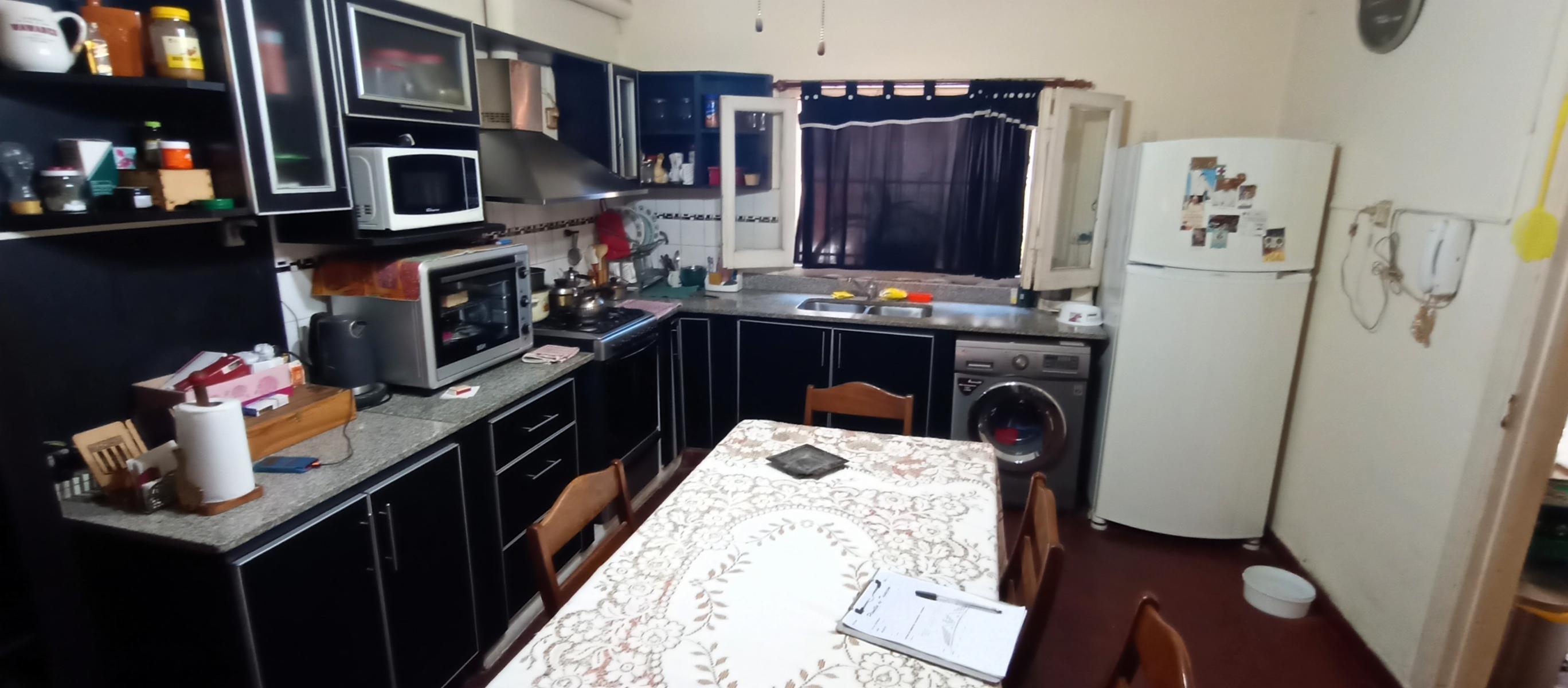 Casa Multifamiliar, lote con dos viviendas y un local en Ramos Mejía. — foto 9