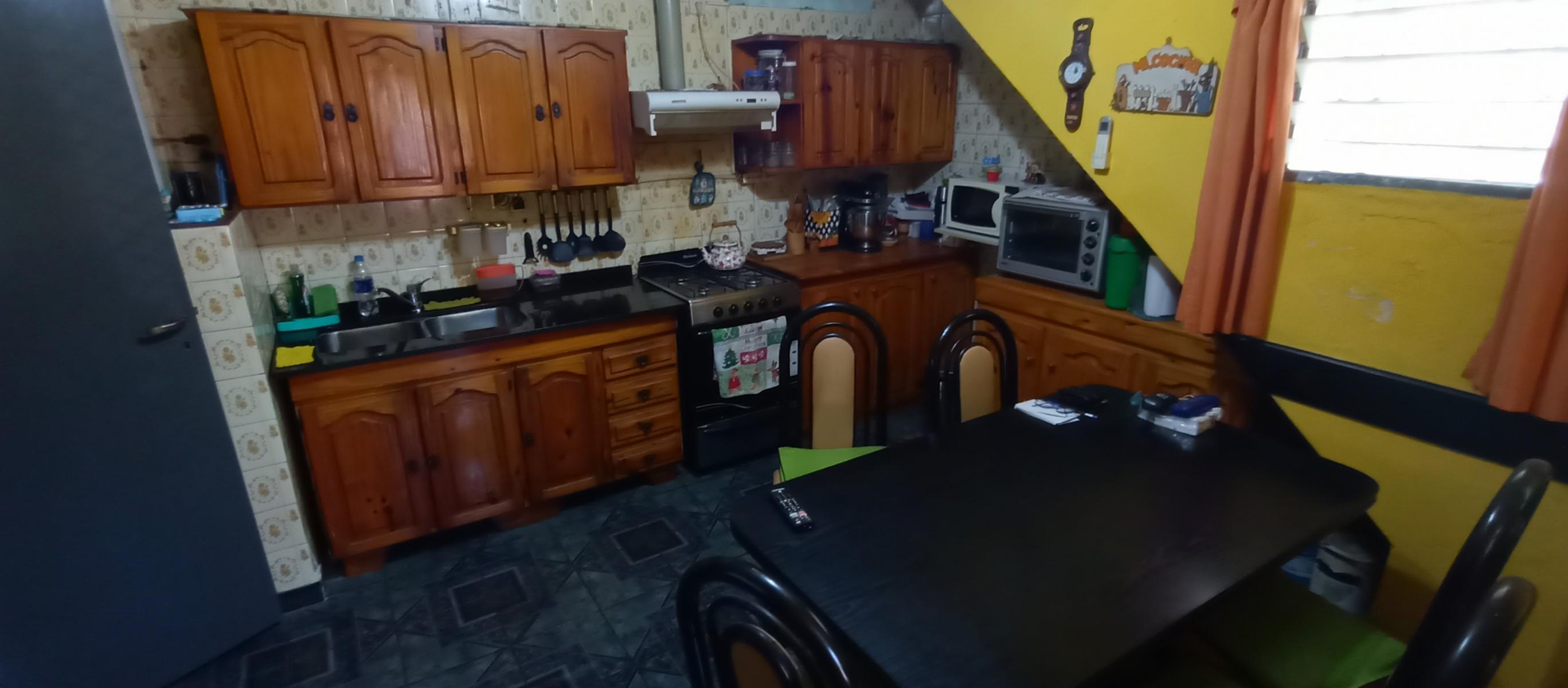 Casa Multifamiliar, lote con dos viviendas y un local en Ramos Mejía. — foto 15