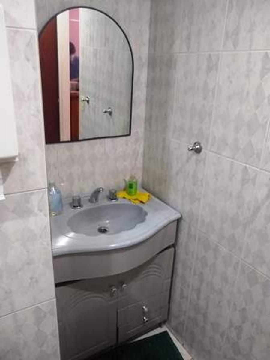 OFICINA Departamento de 4 ambientes en centro de San Justo. — foto 11