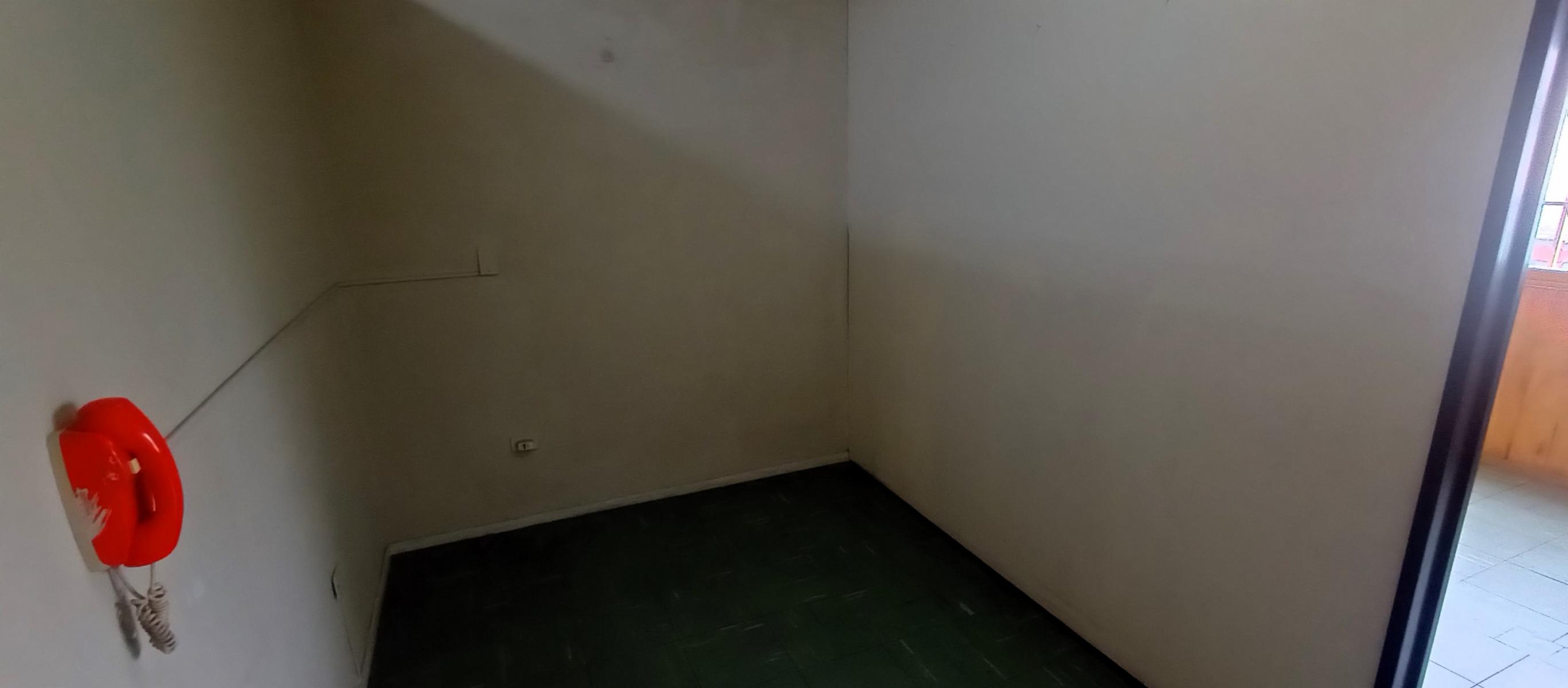 Oficina en Centro de San Justo. - 4