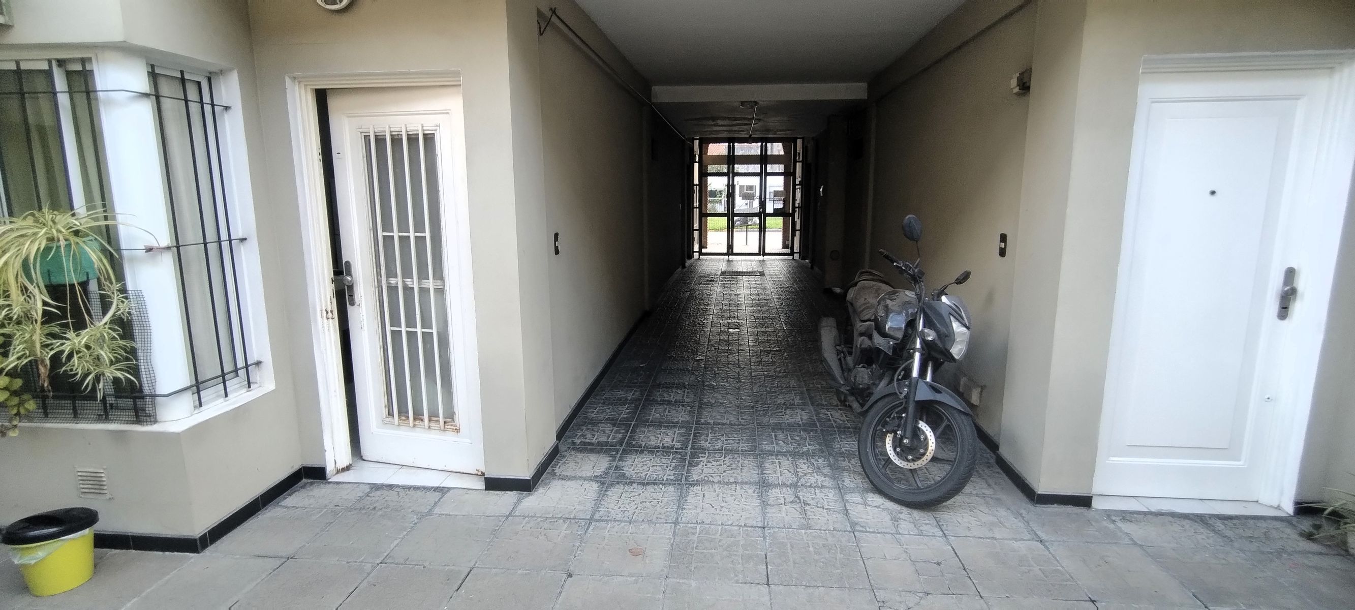 Departamento de dos ambientes tipo PH con cochera en San Justo. — foto 8