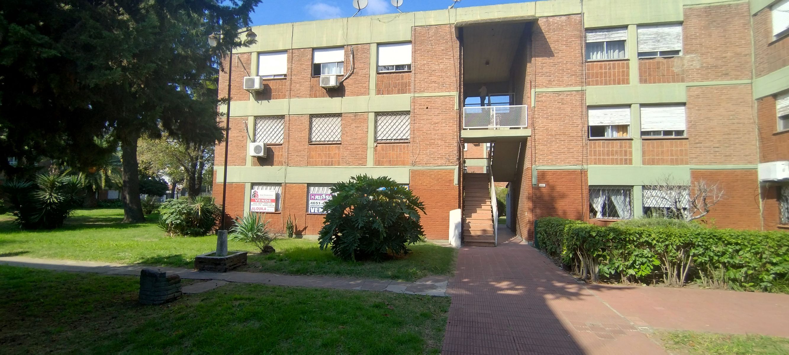 Departameto de 4 ambientes - 1