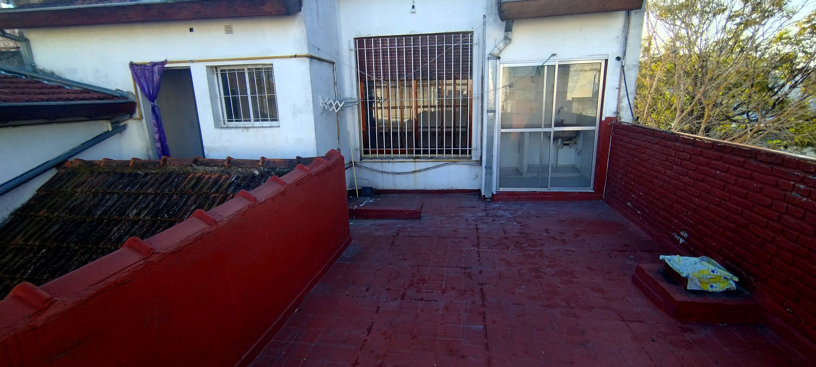 PH de 3 ambientes con patio. - 10